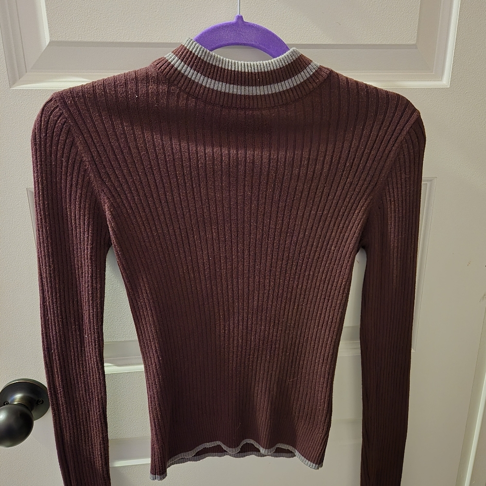 Aeropostale  Burgundy Turtleneck